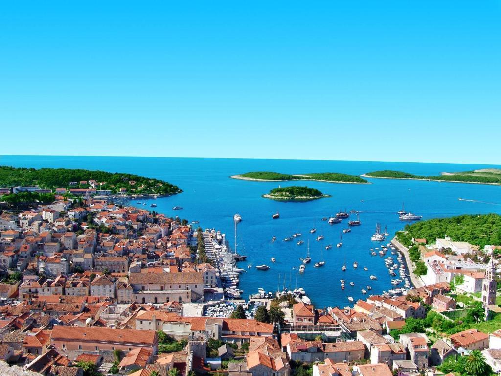 Apartments Luma Hvar Town Exterior photo